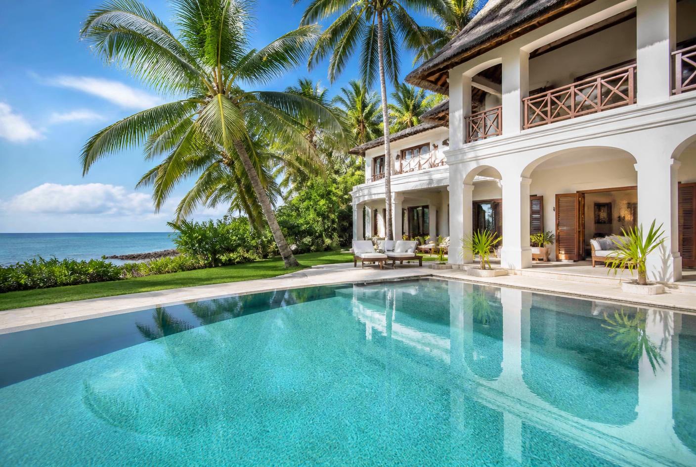 Verified beachfront villa on the Kenyan coast